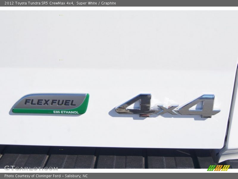Super White / Graphite 2012 Toyota Tundra SR5 CrewMax 4x4