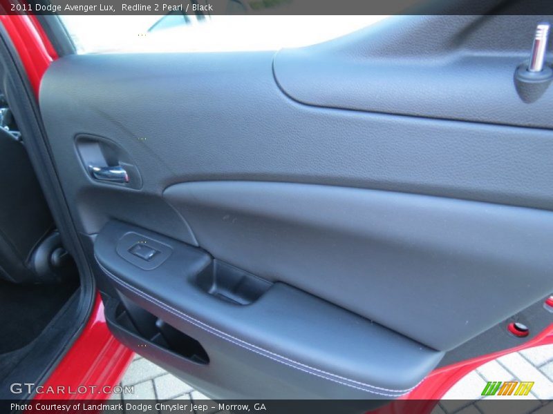 Redline 2 Pearl / Black 2011 Dodge Avenger Lux