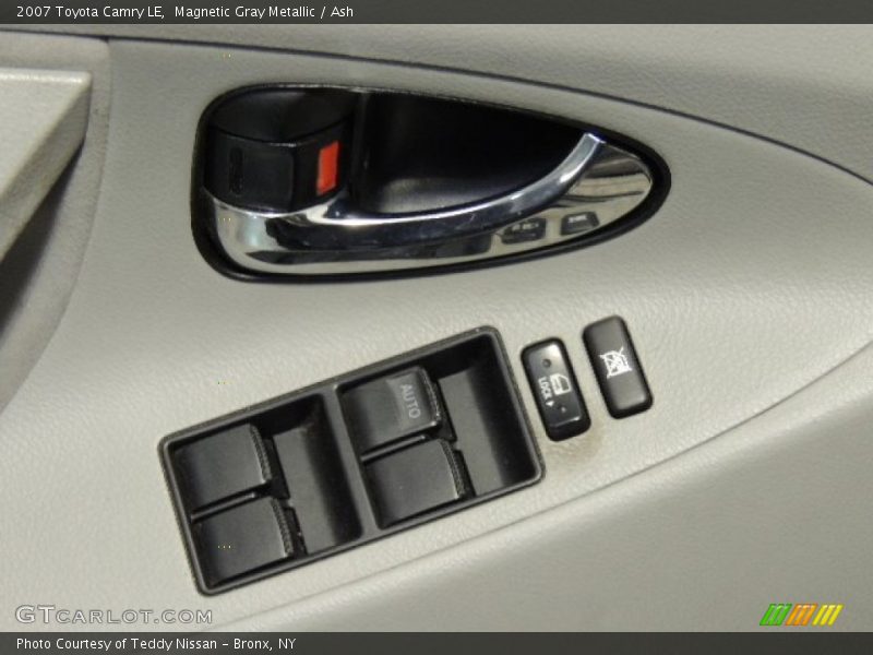 Magnetic Gray Metallic / Ash 2007 Toyota Camry LE
