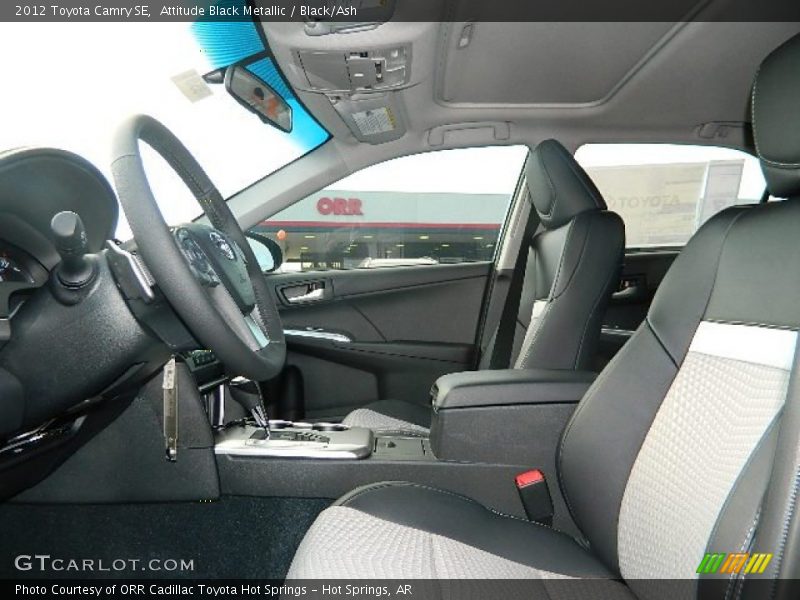 Attitude Black Metallic / Black/Ash 2012 Toyota Camry SE