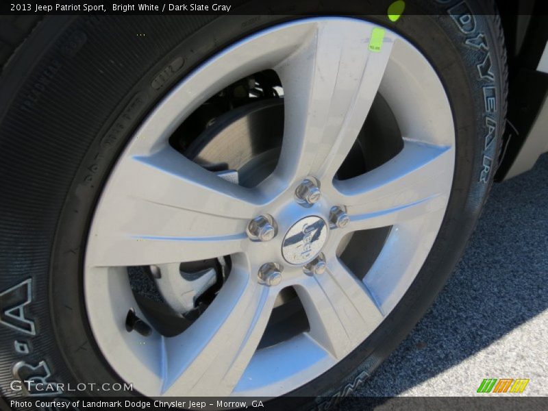 Bright White / Dark Slate Gray 2013 Jeep Patriot Sport