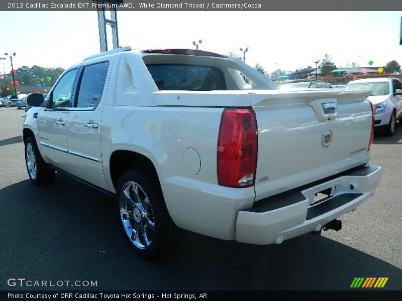 White Diamond Tricoat / Cashmere/Cocoa 2013 Cadillac Escalade EXT Premium AWD