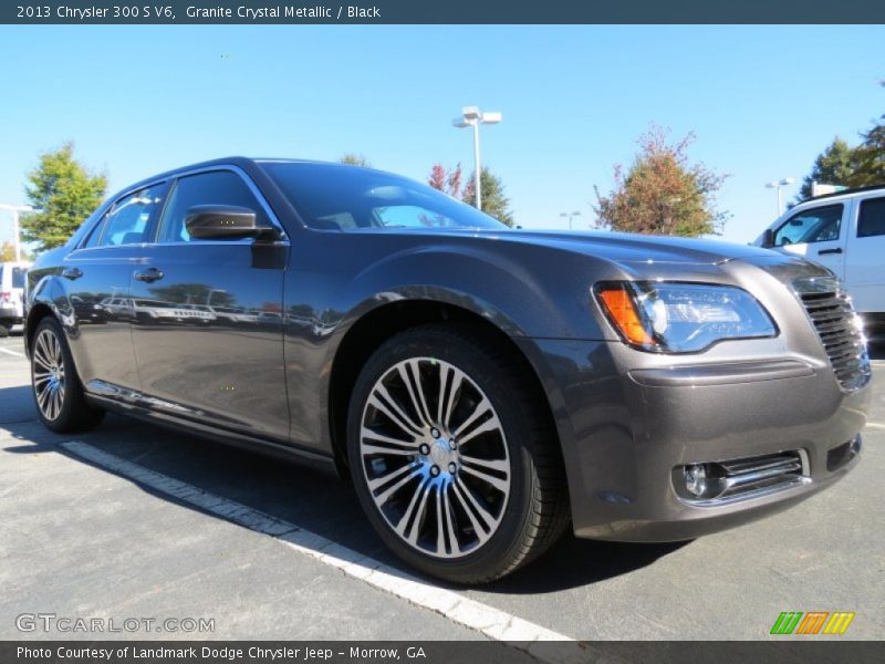 Front 3/4 View of 2013 300 S V6