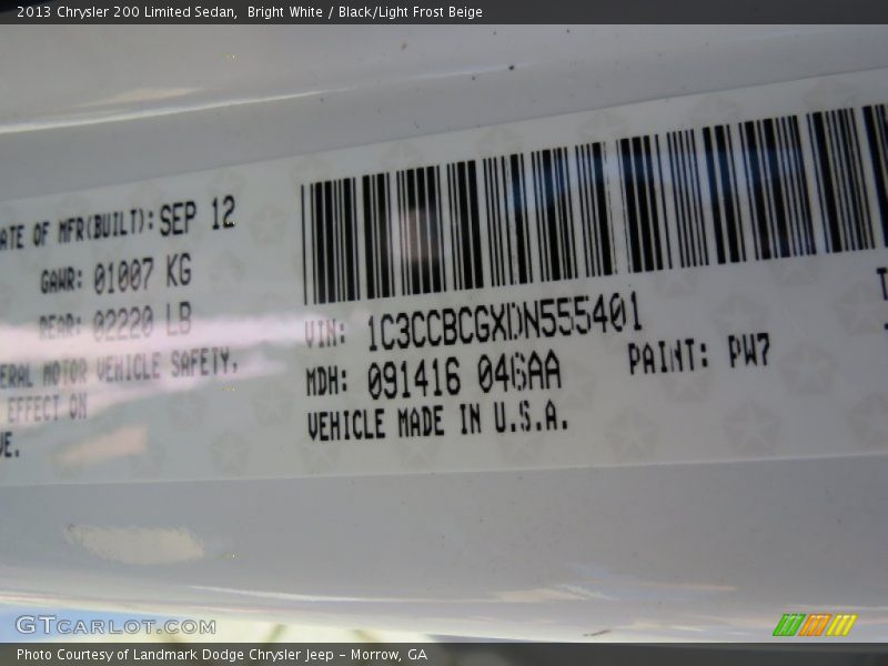 Bright White / Black/Light Frost Beige 2013 Chrysler 200 Limited Sedan