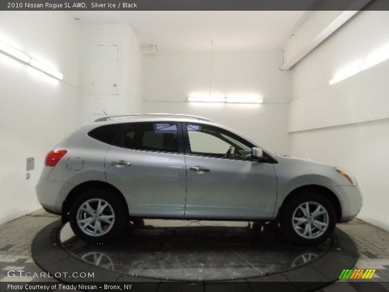 Silver Ice / Black 2010 Nissan Rogue SL AWD