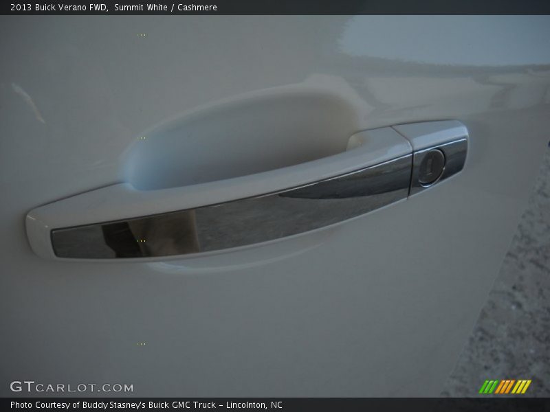 Summit White / Cashmere 2013 Buick Verano FWD