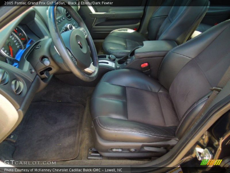  2005 Grand Prix GXP Sedan Ebony/Dark Pewter Interior