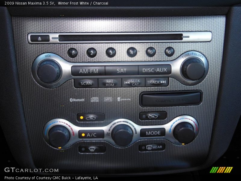 Winter Frost White / Charcoal 2009 Nissan Maxima 3.5 SV