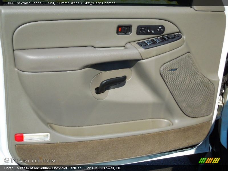 Summit White / Gray/Dark Charcoal 2004 Chevrolet Tahoe LT 4x4