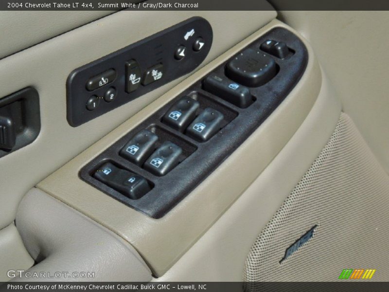 Summit White / Gray/Dark Charcoal 2004 Chevrolet Tahoe LT 4x4