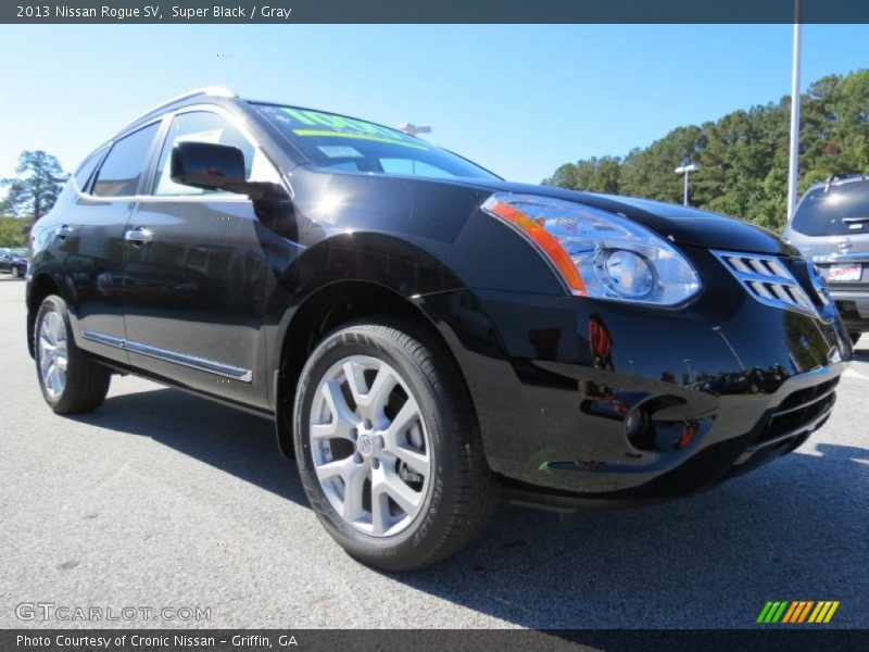 Super Black / Gray 2013 Nissan Rogue SV