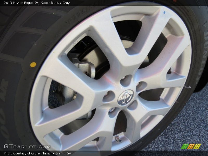 Super Black / Gray 2013 Nissan Rogue SV
