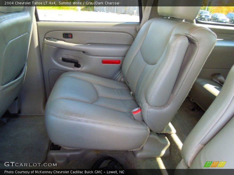 Summit White / Gray/Dark Charcoal 2004 Chevrolet Tahoe LT 4x4