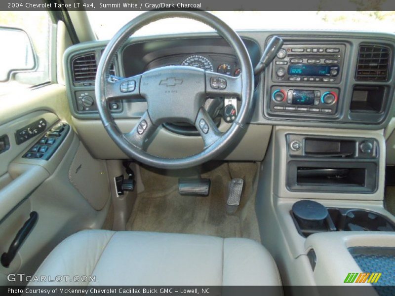 Summit White / Gray/Dark Charcoal 2004 Chevrolet Tahoe LT 4x4
