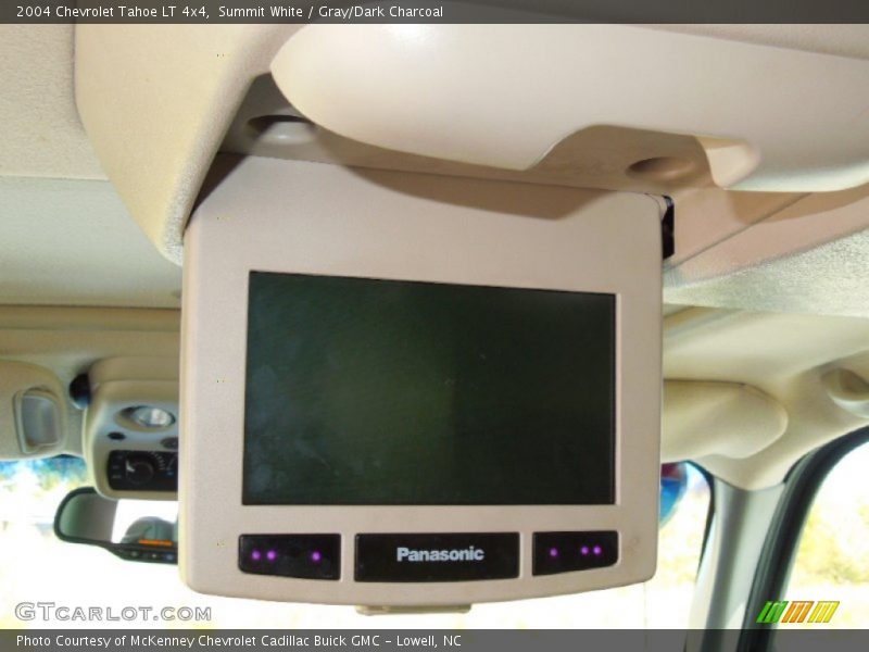 Summit White / Gray/Dark Charcoal 2004 Chevrolet Tahoe LT 4x4