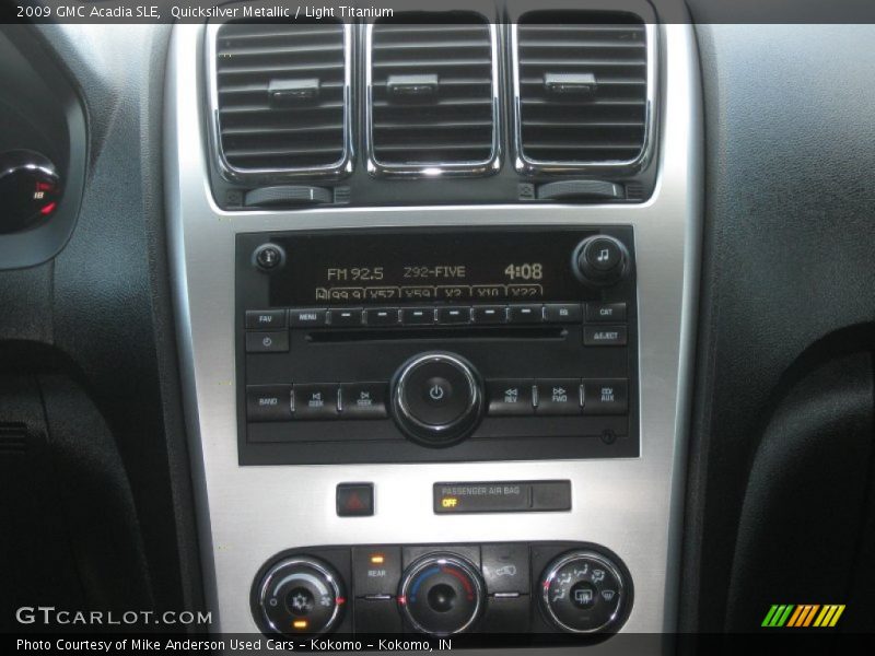 Quicksilver Metallic / Light Titanium 2009 GMC Acadia SLE