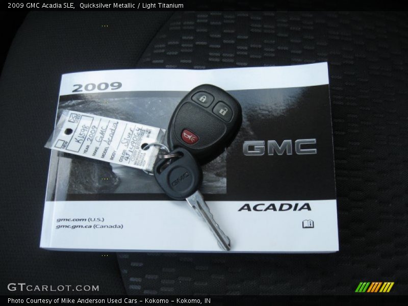 Quicksilver Metallic / Light Titanium 2009 GMC Acadia SLE