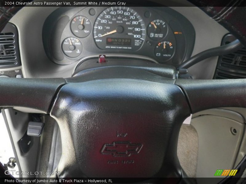 Summit White / Medium Gray 2004 Chevrolet Astro Passenger Van
