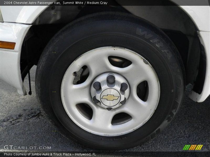 Summit White / Medium Gray 2004 Chevrolet Astro Passenger Van