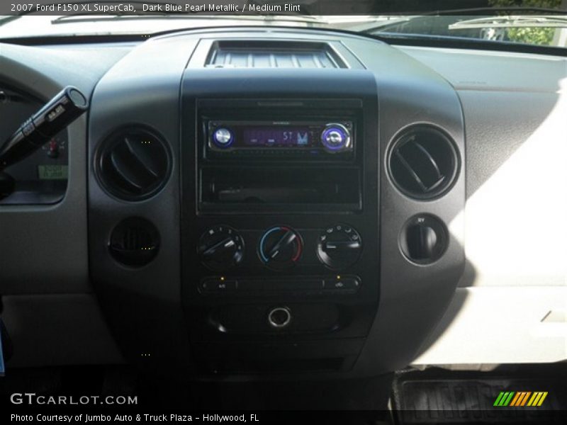 Dark Blue Pearl Metallic / Medium Flint 2007 Ford F150 XL SuperCab