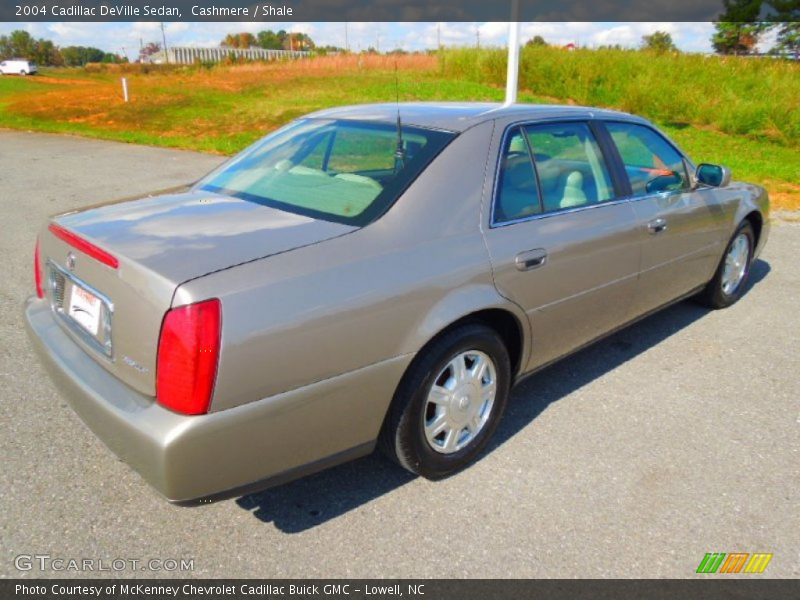 Cashmere / Shale 2004 Cadillac DeVille Sedan