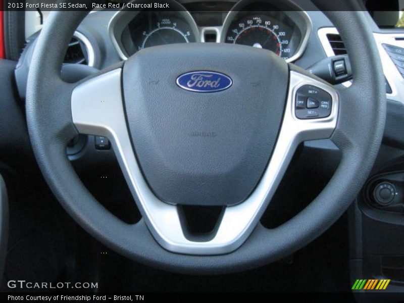 Race Red / Charcoal Black 2013 Ford Fiesta SE Sedan