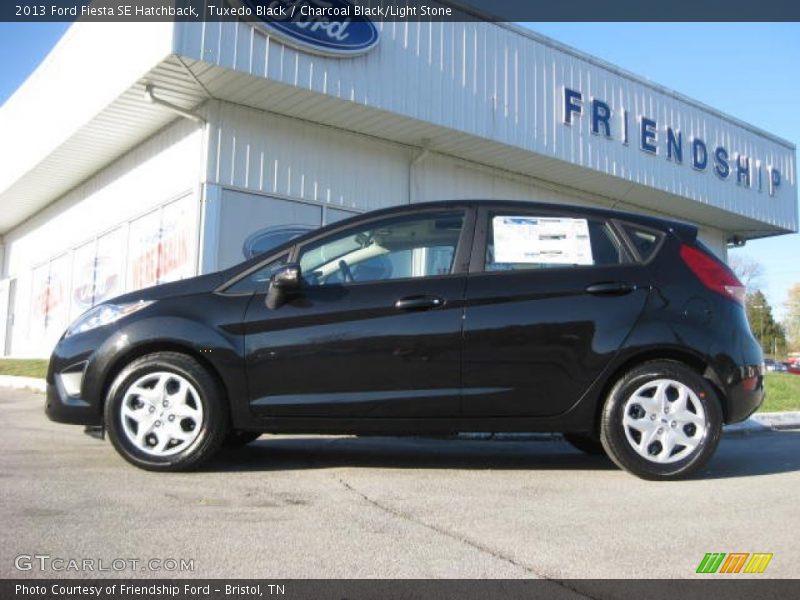 Tuxedo Black / Charcoal Black/Light Stone 2013 Ford Fiesta SE Hatchback