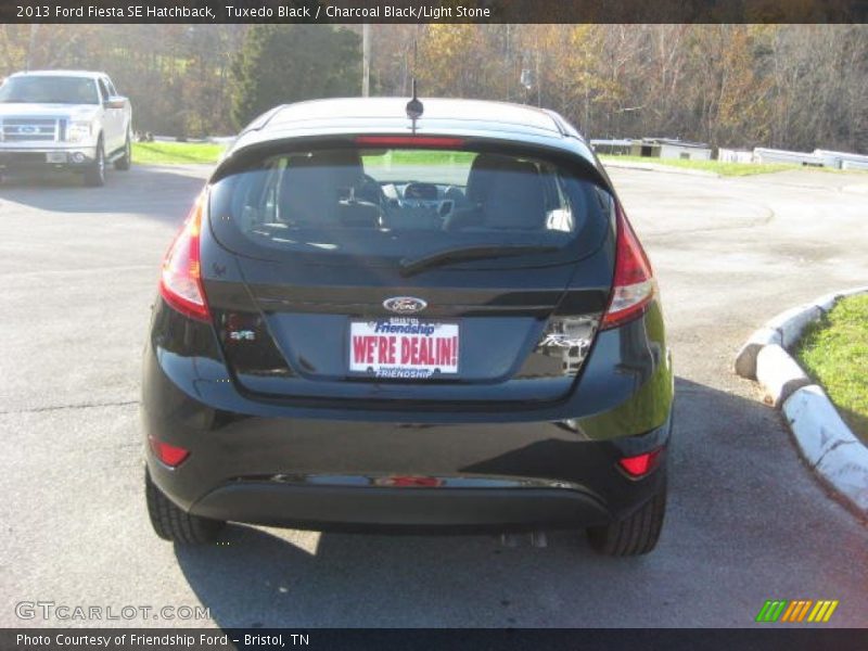 Tuxedo Black / Charcoal Black/Light Stone 2013 Ford Fiesta SE Hatchback