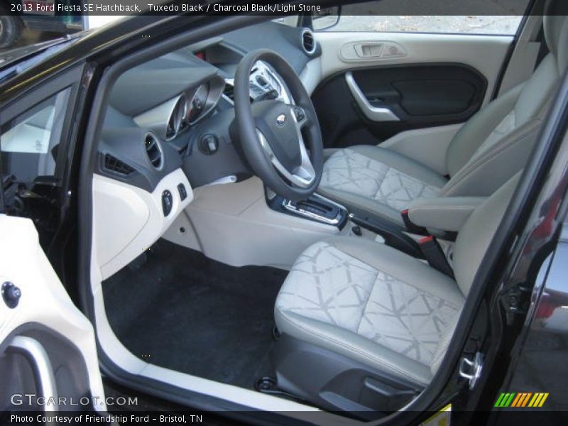 Tuxedo Black / Charcoal Black/Light Stone 2013 Ford Fiesta SE Hatchback