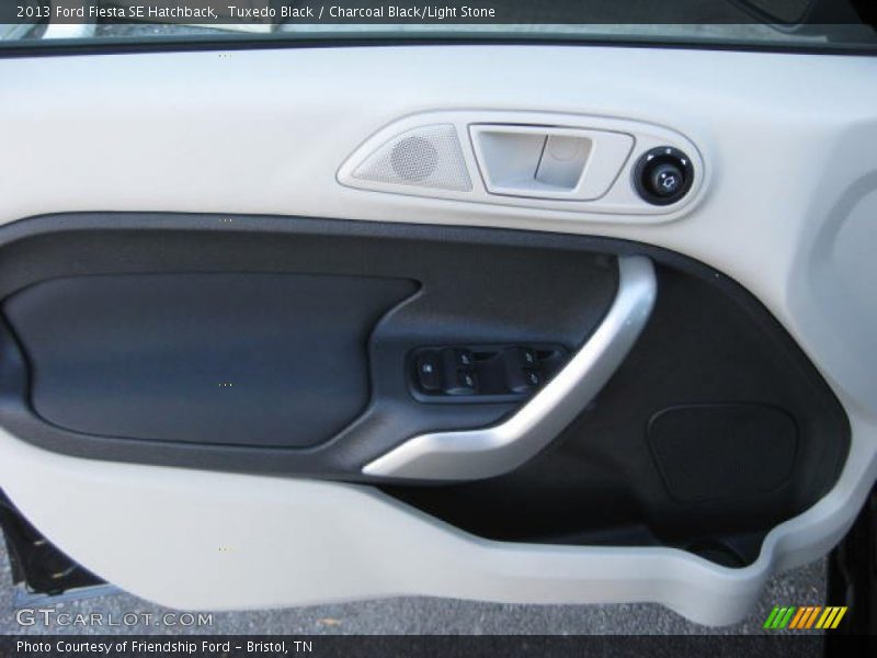 Tuxedo Black / Charcoal Black/Light Stone 2013 Ford Fiesta SE Hatchback