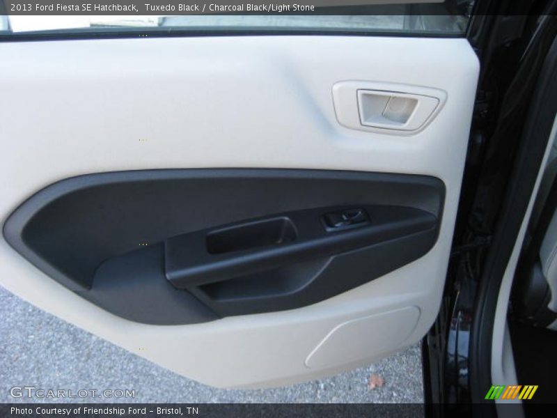 Tuxedo Black / Charcoal Black/Light Stone 2013 Ford Fiesta SE Hatchback