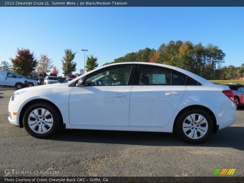 Summit White / Jet Black/Medium Titanium 2013 Chevrolet Cruze LS