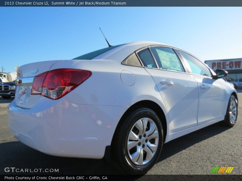 Summit White / Jet Black/Medium Titanium 2013 Chevrolet Cruze LS
