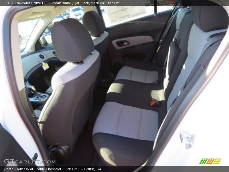 Summit White / Jet Black/Medium Titanium 2013 Chevrolet Cruze LS