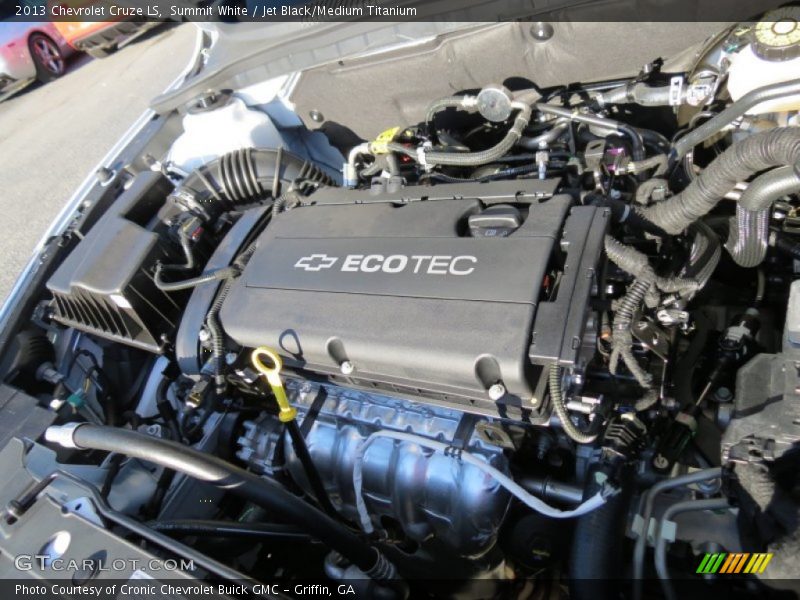 Summit White / Jet Black/Medium Titanium 2013 Chevrolet Cruze LS