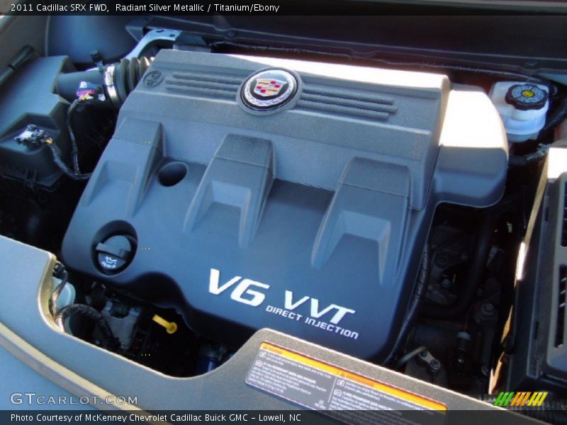 Radiant Silver Metallic / Titanium/Ebony 2011 Cadillac SRX FWD