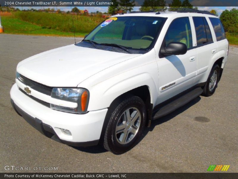 Summit White / Light Cashmere 2004 Chevrolet TrailBlazer LT