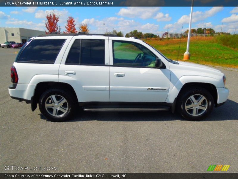 Summit White / Light Cashmere 2004 Chevrolet TrailBlazer LT