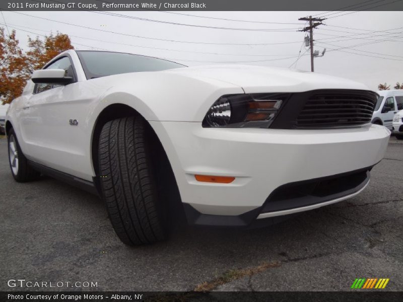 Performance White / Charcoal Black 2011 Ford Mustang GT Coupe