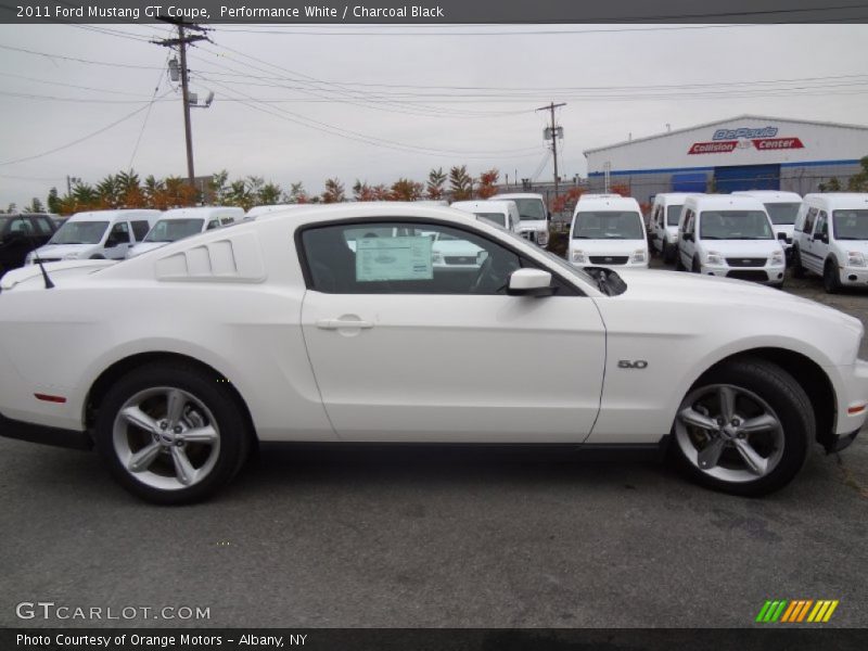 Performance White / Charcoal Black 2011 Ford Mustang GT Coupe