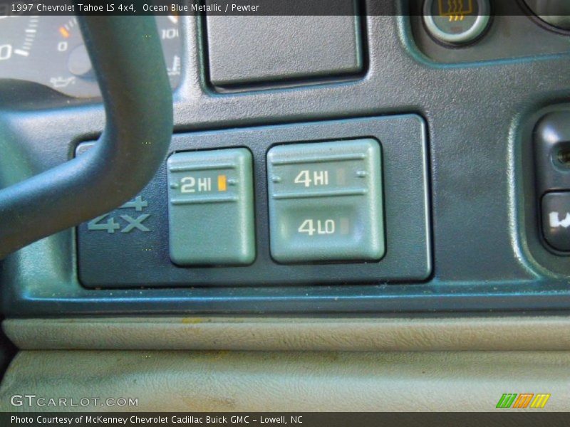 Controls of 1997 Tahoe LS 4x4
