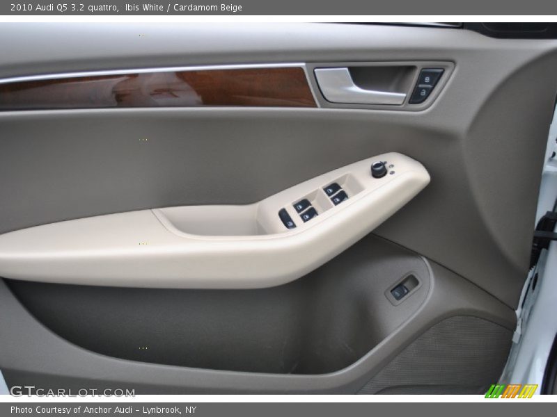 Ibis White / Cardamom Beige 2010 Audi Q5 3.2 quattro