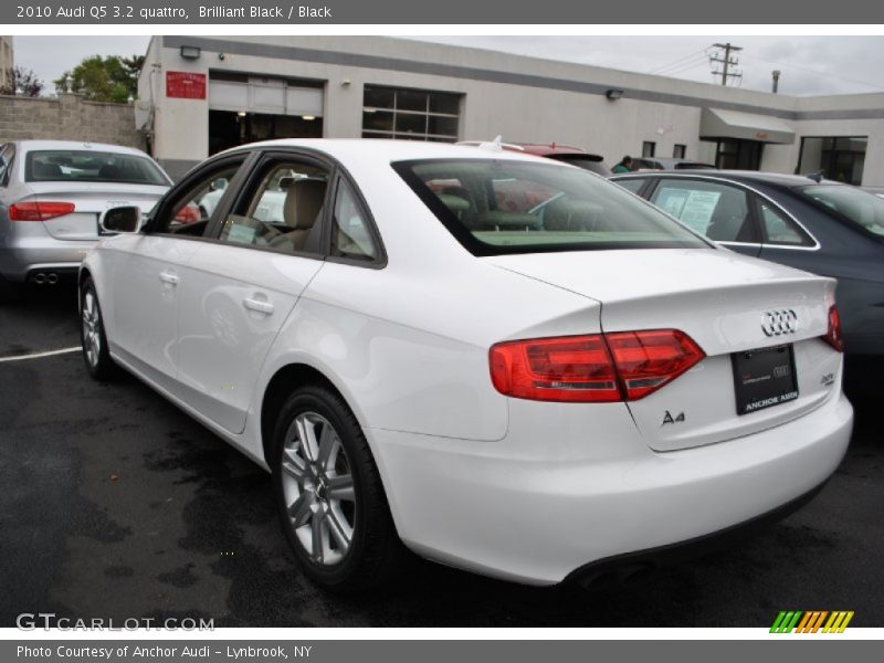 Brilliant Black / Black 2010 Audi Q5 3.2 quattro
