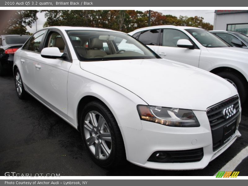 Brilliant Black / Black 2010 Audi Q5 3.2 quattro