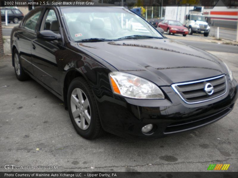 Super Black / Frost Gray 2002 Nissan Altima 2.5 S