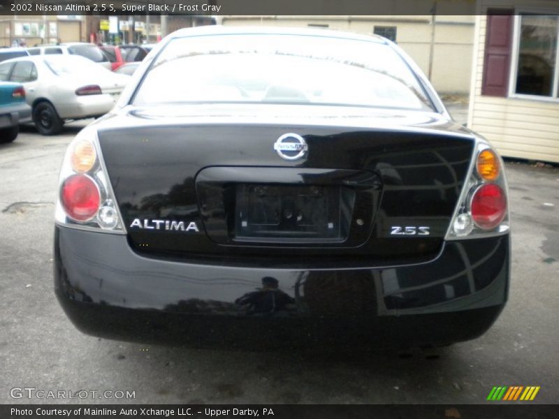 Super Black / Frost Gray 2002 Nissan Altima 2.5 S