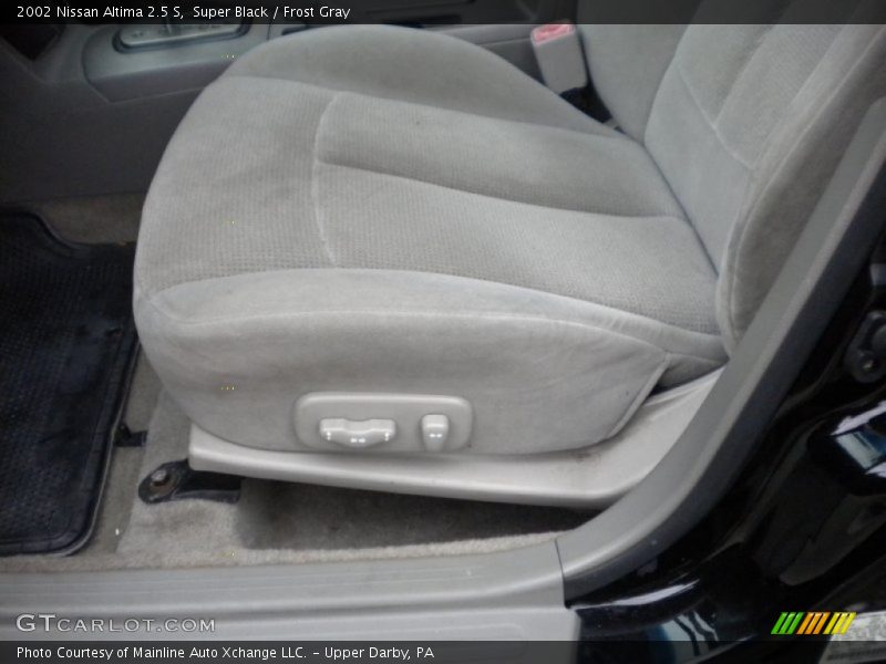 Super Black / Frost Gray 2002 Nissan Altima 2.5 S