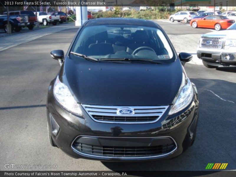 Tuxedo Black / Charcoal Black 2013 Ford Fiesta SE Sedan