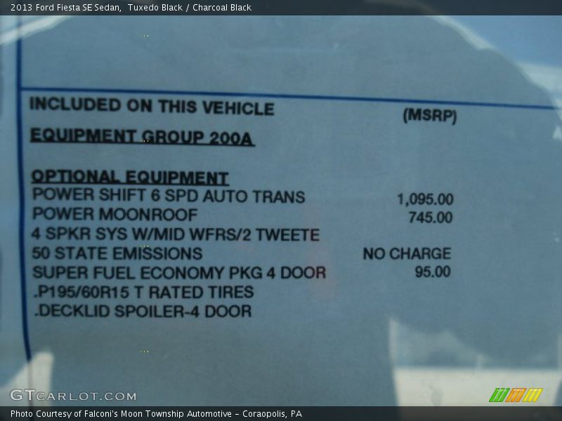 Tuxedo Black / Charcoal Black 2013 Ford Fiesta SE Sedan