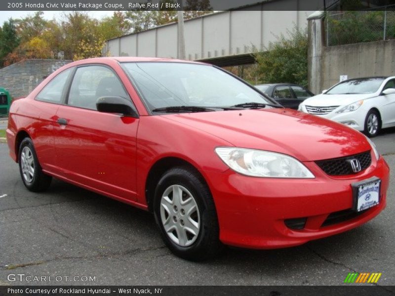 Front 3/4 View of 2005 Civic Value Package Coupe